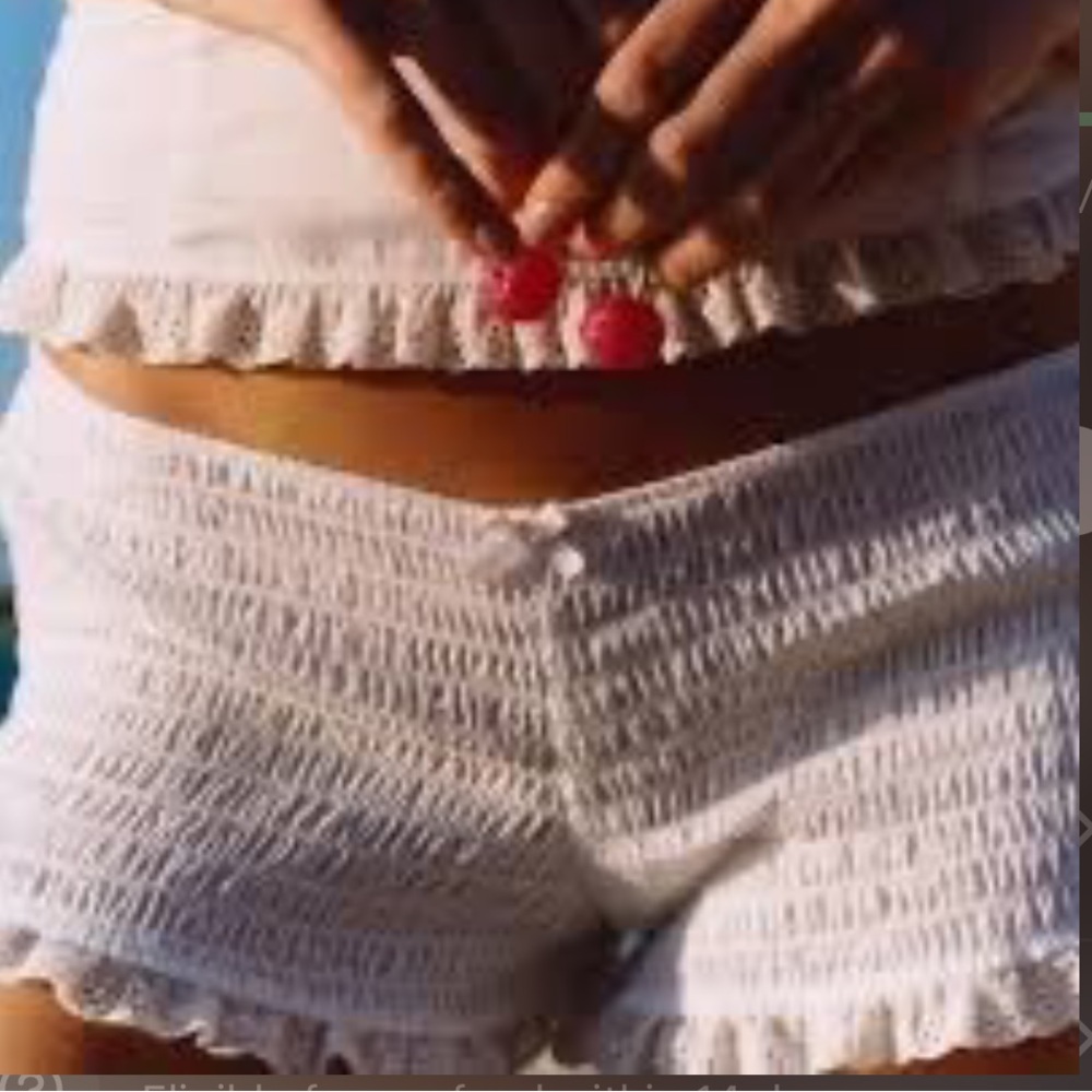 Frankie's Bikinis x Pink Ruffle
Booty Shorts